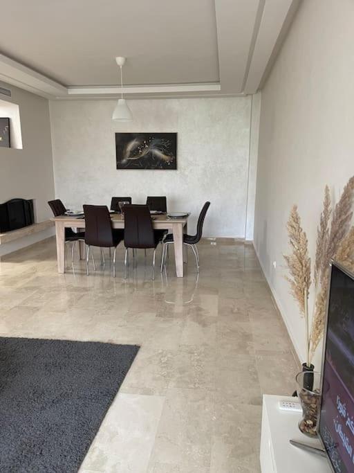 Nouaceur Chic & Cosy Flat Near Airport Lockbox Fast Wifi 아파트 외부 사진